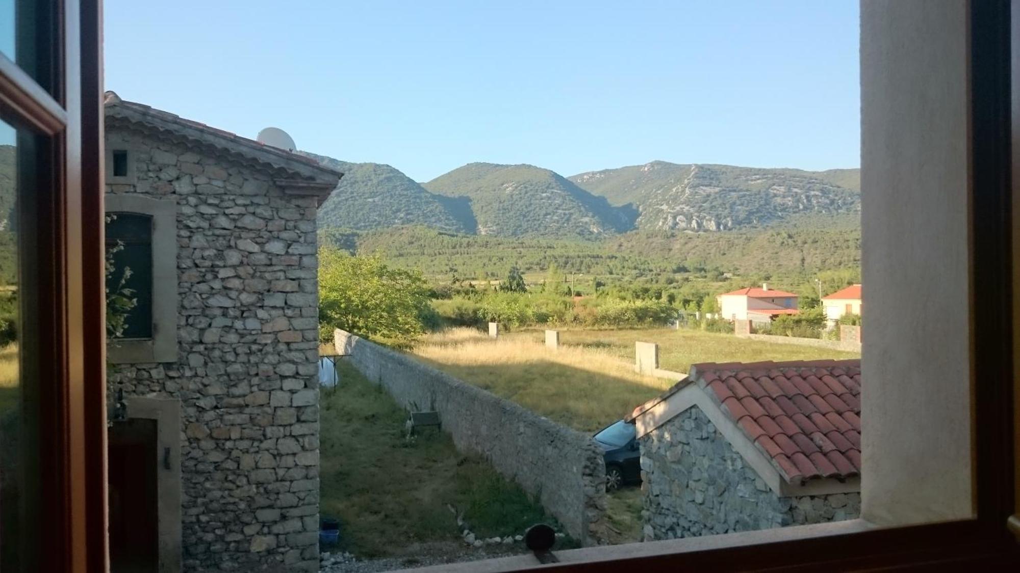Pensión Relais De Laval 3*