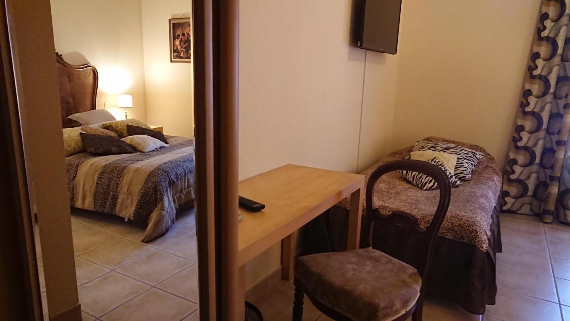 Relais De Laval Pensión Caudies-de-Fenouilledes