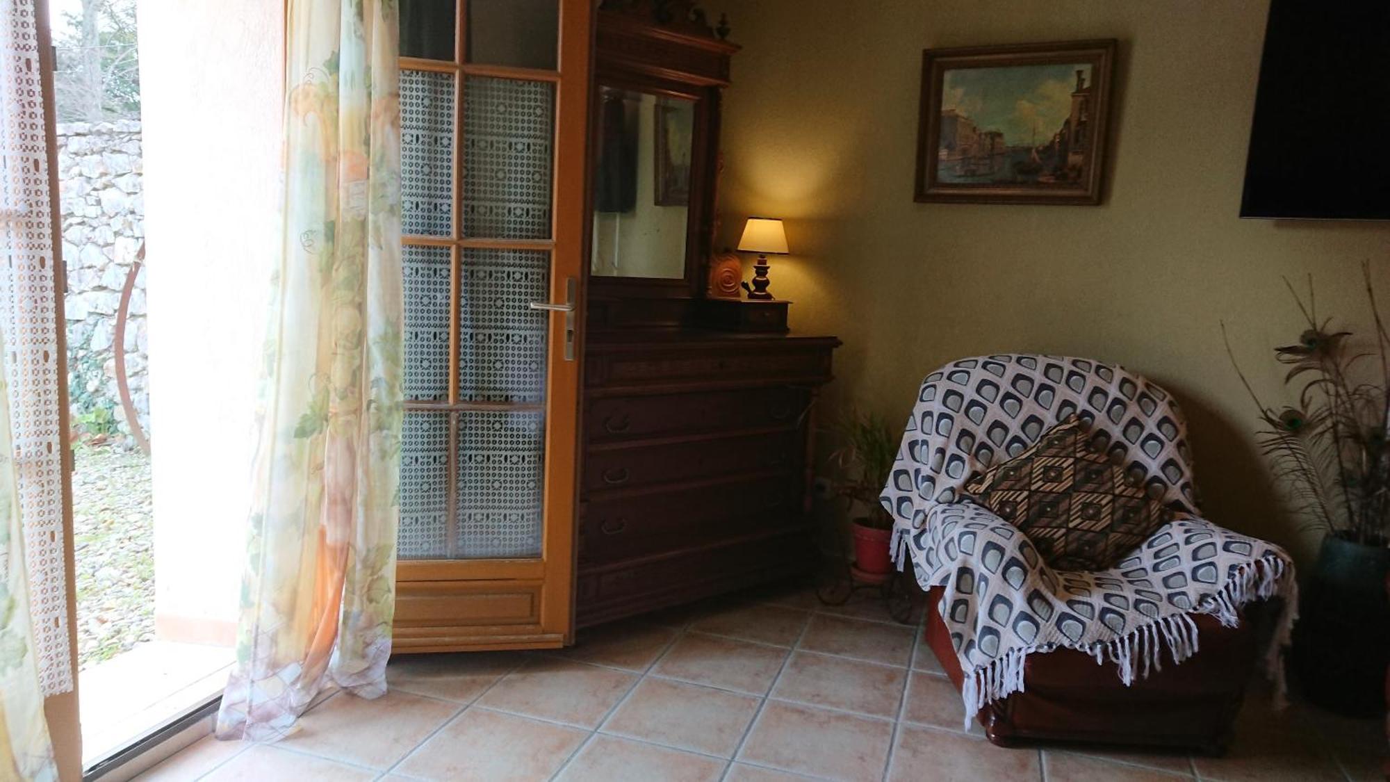 Relais De Laval Pensión