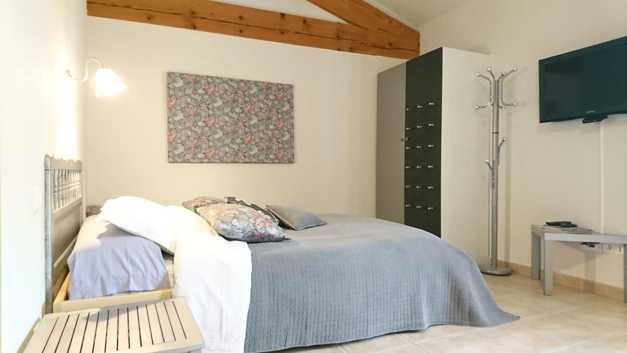 Relais De Laval Pensión 3*