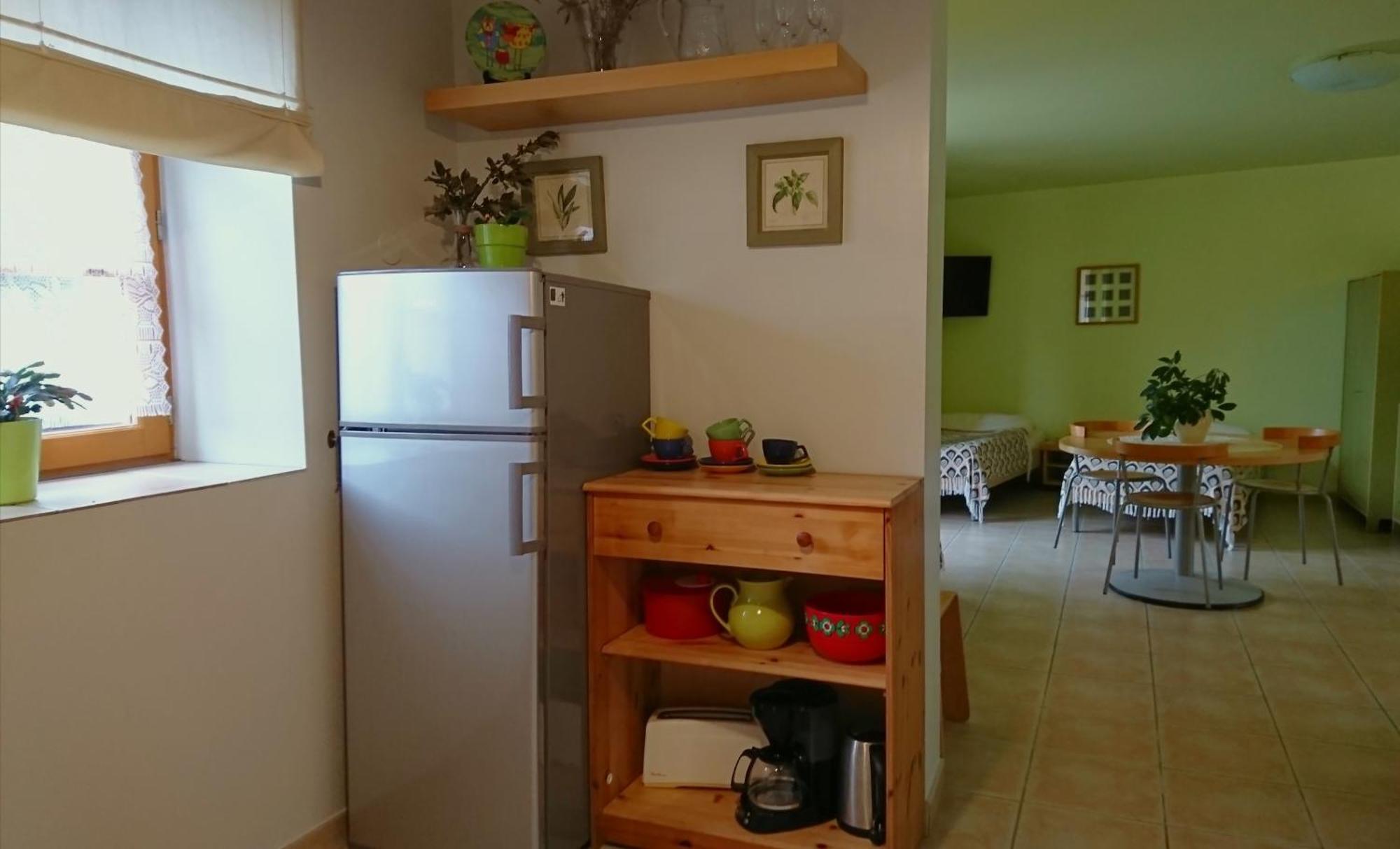 Pensión Relais De Laval 3*