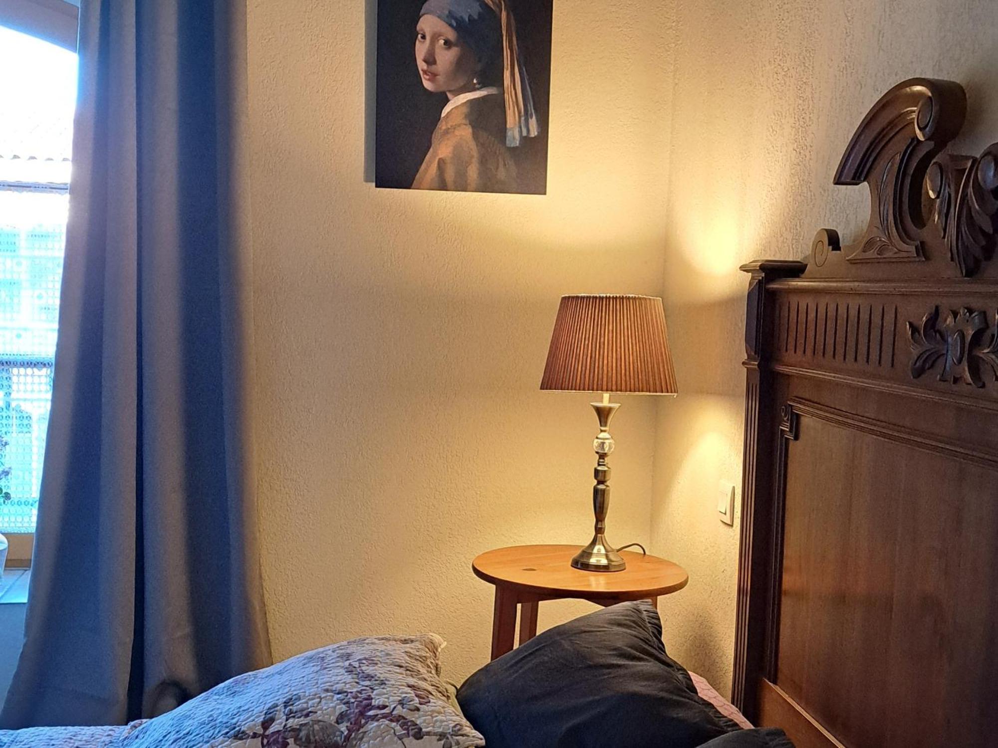 Relais De Laval Pensión 3*